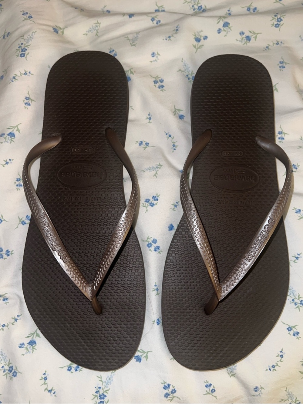 Havaianas Women’s Dark Brown Flip Flops Size 8.5